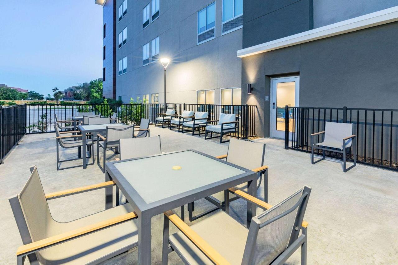 La Quinta Inn & Suites By Wyndham Texas City I 45 Luaran gambar